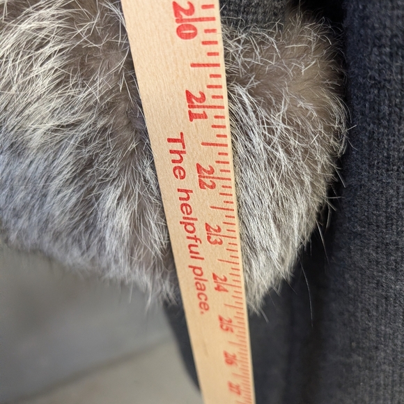 TSE Sweater Gray Wool  Natural Fox  Cuff Single Top Button  L NWT - Picture 7 of 8